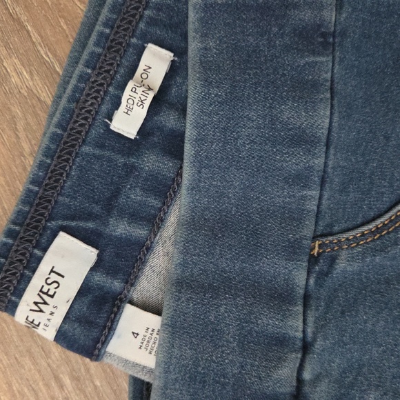 Nine West Heidi Pull-On Skinny Jeans NEW - Picture 5 of 6